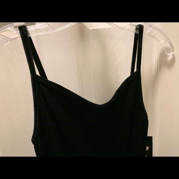 Long black velvet holiday dress! - Picture 4 of 7